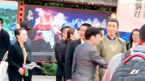 横店干饭小王子爆料视频,幕后美食故事 第1张 横店干饭小王子爆料视频,幕后美食故事 第1张